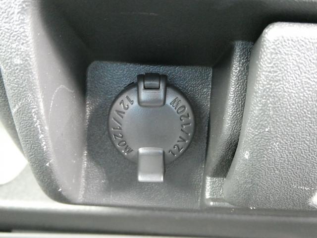 ハイエースバン ロングDX GLパッケージ 1年間1万キロ無償保証 7型 ETC 純正キーレス クリアランスソナー 衝突被害軽減ブレーキ 両側スライド Wエアバック 両側スライド オートライト オートマチックハイビーム リア小窓 電格ミラー(18枚目)