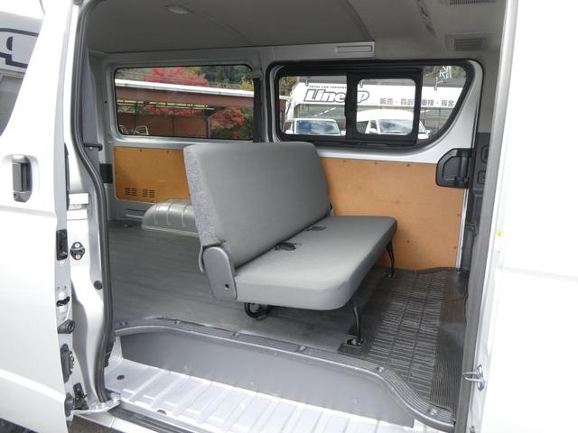 ハイエースバン ロングDX GLパッケージ 1年間1万キロ無償保証 7型 ETC 純正キーレス クリアランスソナー 衝突被害軽減ブレーキ 両側スライド Wエアバック 両側スライド オートライト オートマチックハイビーム リア小窓 電格ミラー(26枚目)