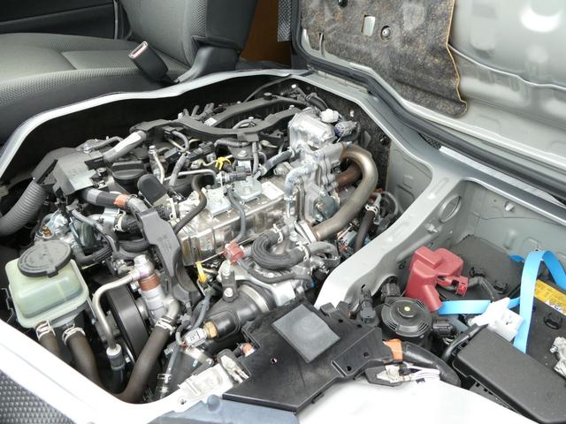 ハイエースバン ロングDX GLパッケージ 1年間1万キロ無償保証 7型 ETC 純正キーレス クリアランスソナー 衝突被害軽減ブレーキ 両側スライド Wエアバック 両側スライド オートライト オートマチックハイビーム リア小窓 電格ミラー(40枚目)