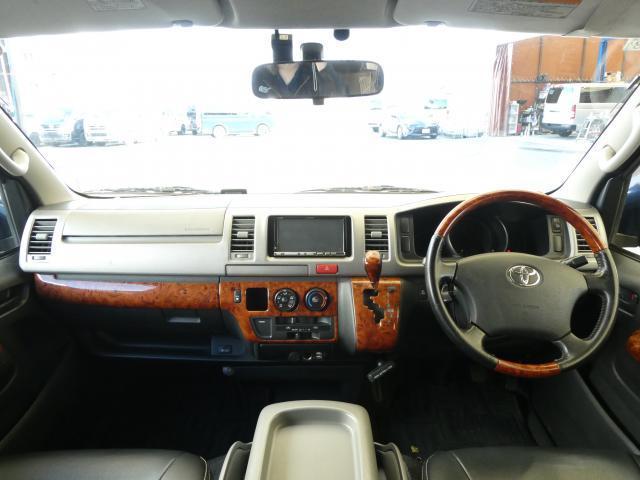 ハイエースバン ロングスーパーＧＬ　１年間１万キロ無償保証　１型　ベッドキット　ドラレコ　シートカバー　ＨＤＤナビ　フルセグＴＶ　バックカメラ　純正キーレス　ＥＴＣ　ＬＥＤヘッド　オートライト　ＣＤ・ＤＶＤ再生　ミュージックサーバー（7枚目）