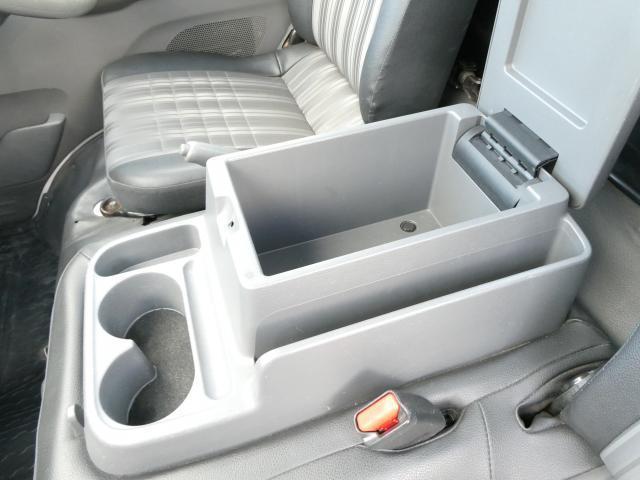 ボンゴトラック ＤＸ　１年間１万キロ無償保証　メモリーナビ　ＥＴＣ　純正キーレス　Ｂｌｕｅｔｏｏｔｈ接続　Ｗエアバック　荷台三方開き　ラジオ　レベライザー　パワーウィンドウ　パワステ　最大積載量１１５０ｋｇ（15枚目）