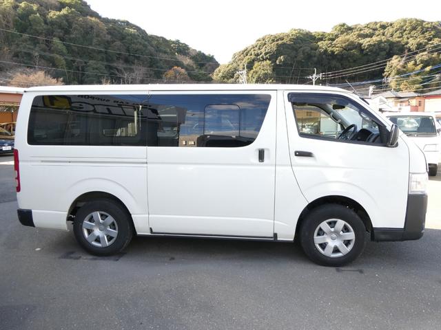 �ړ����Ԃ������A�ԓ��ŋx�e������邨�q�l�I�Ƃ��Ă����̃J�[�O�b�X��p�[�c�����������Ă��܂��I�I