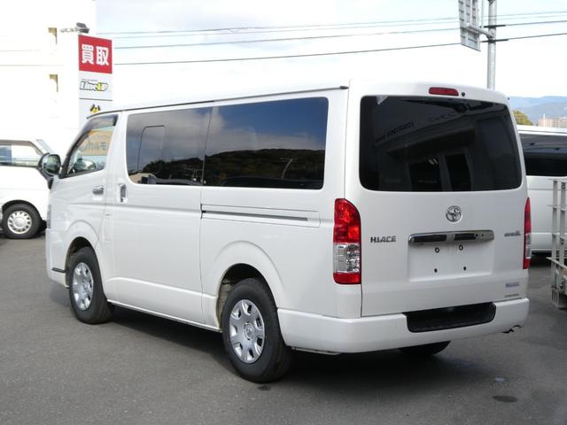 ハイエースバン スーパーＧＬ　ダークプライム　１年間１万キロ無償保証　４型　メモリーナビ　バックカメラ　フルセグＴＶ　スマートキー　ＣＤ・ＤＶＤ再生　ハーフレザーシート　ＬＥＤヘッド　ウッドコンビハンドル　フォグランプ　ＥＴＣ　Ｗエアバック（34枚目）