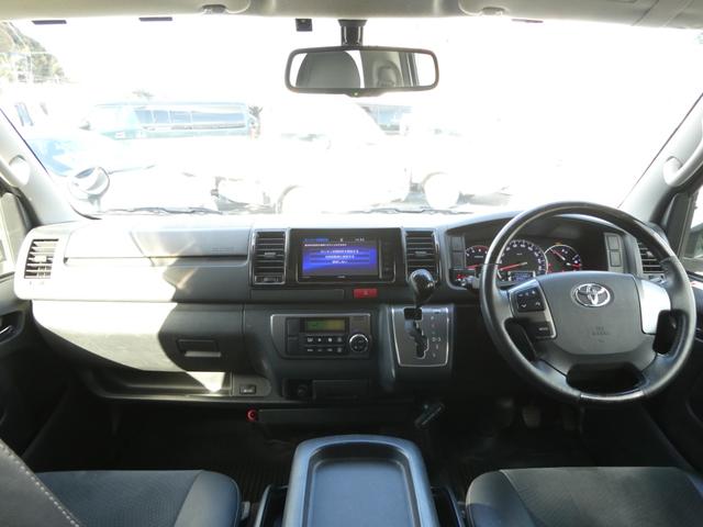 ハイエースバン スーパーＧＬ　ダークプライム　１年間１万キロ無償保証　４型　メモリーナビ　バックカメラ　フルセグＴＶ　スマートキー　ＣＤ・ＤＶＤ再生　ハーフレザーシート　ＬＥＤヘッド　ウッドコンビハンドル　フォグランプ　ＥＴＣ　Ｗエアバック（44枚目）