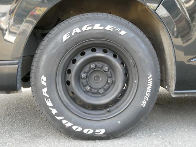 ハイエースバン スーパーＧＬ　ダークプライム　１年間１万キロ無償保証　４型　ＢＴ対応ナビ　バックカメラ　フルセグＴＶ　ＥＴＣ　スマートキー　ベッドキット　スライドレール　シートカバー　ホワイトレター　ＬＥＤヘッド　オートライト　フォグランプ（18枚目）