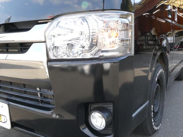 ハイエースバン スーパーＧＬ　ダークプライム　１年間１万キロ無償保証　４型　ＢＴ対応ナビ　バックカメラ　フルセグＴＶ　ＥＴＣ　スマートキー　ベッドキット　スライドレール　シートカバー　ホワイトレター　ＬＥＤヘッド　オートライト　フォグランプ（21枚目）