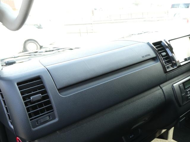 ハイエースバン スーパーＧＬ　ダークプライム　１年間１万キロ無償保証　４型　ＢＴ対応ナビ　バックカメラ　フルセグＴＶ　ＥＴＣ　スマートキー　ベッドキット　スライドレール　シートカバー　ホワイトレター　ＬＥＤヘッド　オートライト　フォグランプ（29枚目）