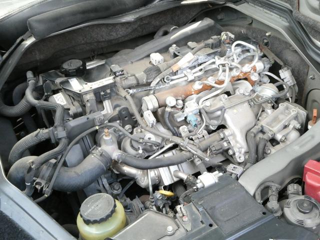 ハイエースバン スーパーＧＬ　ダークプライム　１年間１万キロ無償保証　４型　ＢＴ対応ナビ　バックカメラ　フルセグＴＶ　ＥＴＣ　スマートキー　ベッドキット　スライドレール　シートカバー　ホワイトレター　ＬＥＤヘッド　オートライト　フォグランプ（40枚目）