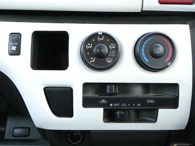 ��������O���̎ʐ^�������肷�邱�Ƃ��\�ł������C�y�ɂ��₢���킹���������I�I