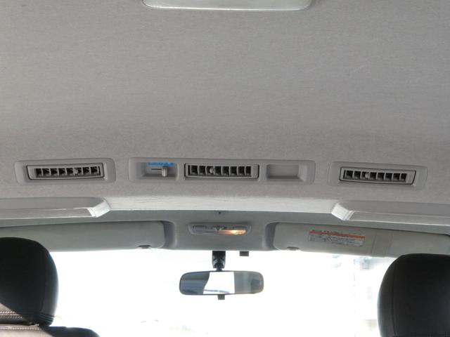 ハイエースバン ロングスーパーＧＬ　１年間１万キロ無償保証　ＳＤナビ　Ｂカメラ　ＣＤ・ＤＶＤ再生　キーレス　ＥＴＣ　集中ドアロック　Ｗエアコン　オートエアコン　両側スライド　オートライト　フォグランプ　ベッドキット　運転席エアバック（16枚目）