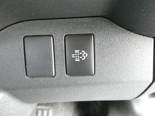 ハイエースバン ロングスーパーＧＬ　１年間１万キロ無償保証　ＳＤナビ　Ｂカメラ　ＣＤ・ＤＶＤ再生　キーレス　ＥＴＣ　集中ドアロック　Ｗエアコン　オートエアコン　両側スライド　オートライト　フォグランプ　ベッドキット　運転席エアバック（45枚目）