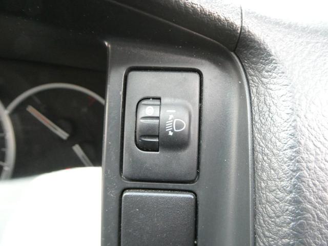 ハイエースバン ロングスーパーＧＬ　１年間１万キロ無償保証　ＳＤナビ　Ｂカメラ　ＣＤ・ＤＶＤ再生　キーレス　ＥＴＣ　集中ドアロック　Ｗエアコン　オートエアコン　両側スライド　オートライト　フォグランプ　ベッドキット　運転席エアバック（46枚目）