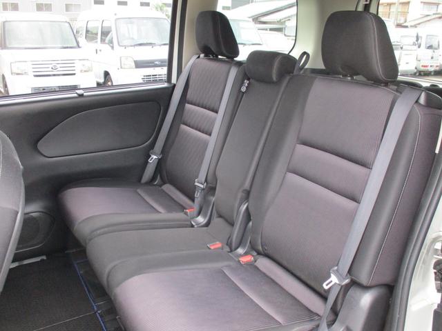 セレナ ハイウェイスター　Ｖセレクション　両側電動スライド・９インチメモリーナビ・フルセグＴＶ・Ｂｌｕｅｔｏｏｔｈ・後席モニター・アラウンドビューモニター・全周囲カメラ・プロパイロット・前後ドライブレコーダー・ＥＴＣ・ＬＥＤヘッドライト（24枚目）