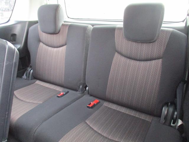 セレナ ハイウェイスターＳ－ＨＶアドバンスドセーフティパック　両側電動スライドドア・メモリーナビ・フルセグＴＶ・Ｂｌｕｅｔｏｏｔｈ・全周囲カメラ・ＥＴＣ・３列シート・８人乗り・アイドリングストップ・衝突被害軽減システム（22枚目）