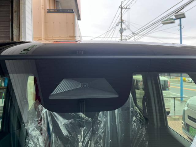 Ｎ－ＢＯＸカスタム ベースグレード　ホンダセンシング　バックカメラ　左後自動スライドドア　オートライト　オートハイビーム　ＬＥＤヘッドライト　シートヒーター　フロント・リアコーナーセンサー　新車（6枚目）