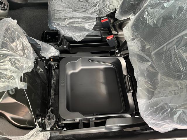 ハスラー ハイブリッドＸ　ナビ／ワンセグＴＶ／ＣＤ／ＳＤ録音機能／Ｂｌｕｅｔｏｏｔｈ／ＵＳＢ付　ＬＥＤヘッドランプ　オートライト　オートハイビーム　シートヒーター　デュアルカメラ　３６０°プレミアムＵＶ＆ＩＲカットガラス　新車（18枚目）