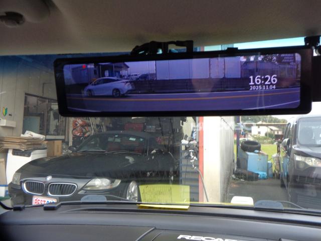 スイフトスポーツ ベースグレード　ＨＫＳ車高調　社外ハンドル　社外マフラー　社外ホイール　エアクリーナー　社外テール　ディスプレイオーディオ　フルセグＴＶ　デジタルインナーミラー　純正シートマフラー有り　ドライブレコーダー　ＥＴＣ（10枚目）