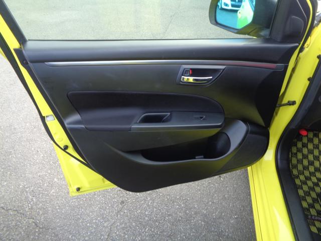 スイフトスポーツ ベースグレード　ＨＫＳ車高調　社外ハンドル　社外マフラー　社外ホイール　エアクリーナー　社外テール　ディスプレイオーディオ　フルセグＴＶ　デジタルインナーミラー　純正シートマフラー有り　ドライブレコーダー　ＥＴＣ（19枚目）