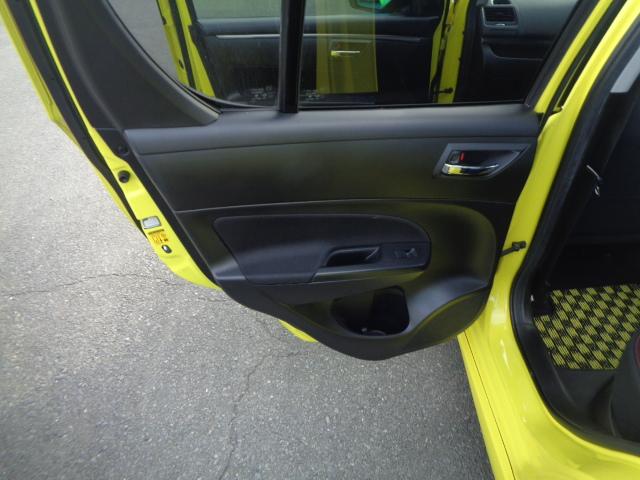 スイフトスポーツ ベースグレード　ＨＫＳ車高調　社外ハンドル　社外マフラー　社外ホイール　エアクリーナー　社外テール　ディスプレイオーディオ　フルセグＴＶ　デジタルインナーミラー　純正シートマフラー有り　ドライブレコーダー　ＥＴＣ（24枚目）