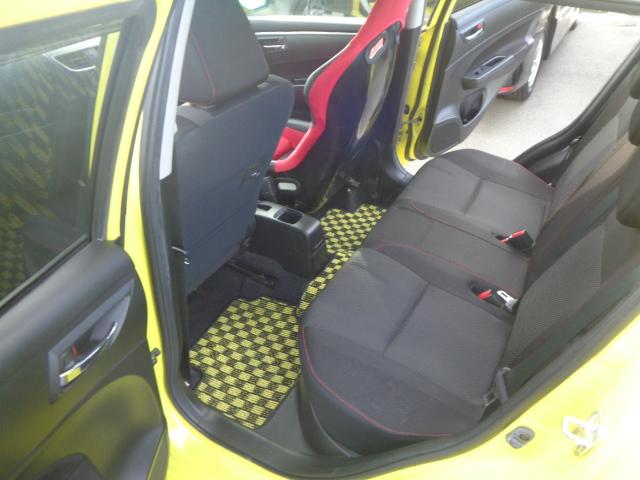 スイフトスポーツ ベースグレード　ＨＫＳ車高調　社外ハンドル　社外マフラー　社外ホイール　エアクリーナー　社外テール　ディスプレイオーディオ　フルセグＴＶ　デジタルインナーミラー　純正シートマフラー有り　ドライブレコーダー　ＥＴＣ（25枚目）