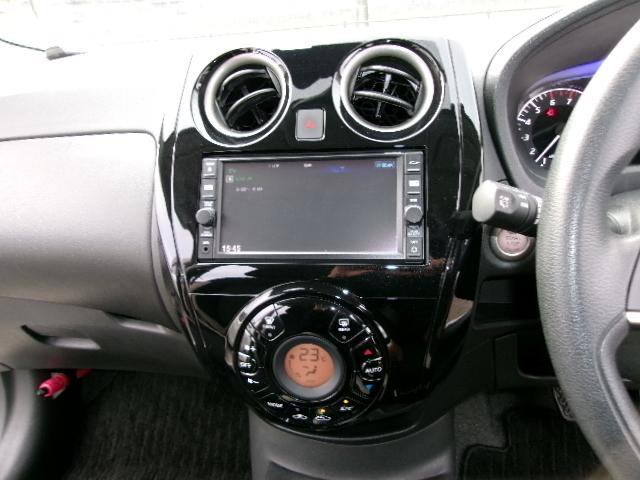 ノート Ｘ　ＤＩＧ－Ｓ　ドライブレコーダー　純正ＳＤナビ　衝突被害軽減システム　禁煙車　ドラレコ　ＬＥＤヘッド　ＥＴＣ　車線逸脱警報　オートライト　ＤＶＤ再生　フルセグＴＶ　電動格納ミラー　ドアバイザー（12枚目）