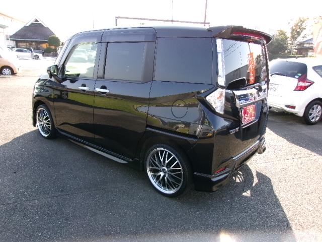 純正エアロ付きグレードでスタイリッシュ＆スポーティーなエクステリア！！◎スタイリッシュでカッコイイですよね♪