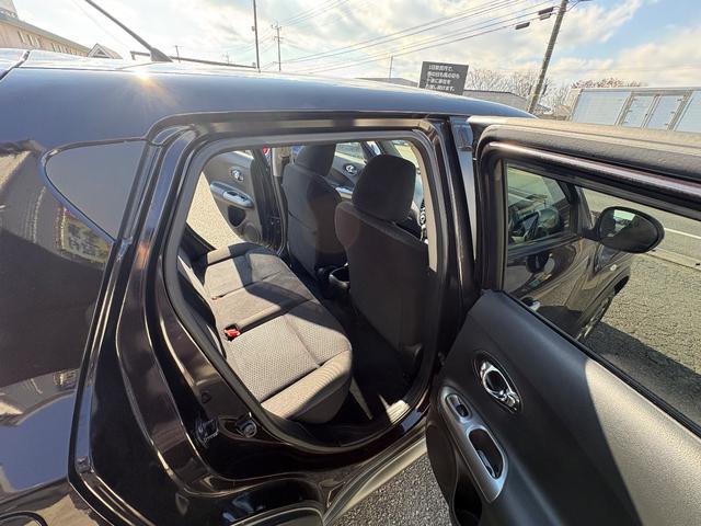 ジューク １５ＲＸ　パーソナライズパッケージ　純正ナビ　フルセグＴＶ　バックカメラ　スマートキー　プッシュスタート　純正アルミ（14枚目）