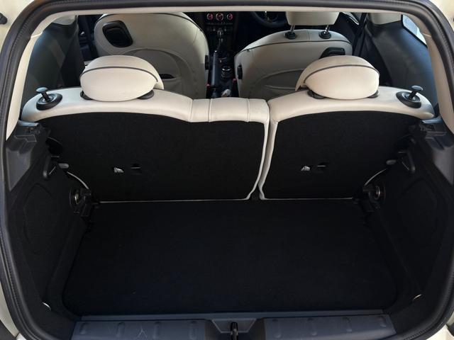 MINI クーパーS 6速ミツション ターボ 革シート 純正アルミホイール シートヒーター 前後フォグライト キーレス ナビ 本革巻きステアリング オートライト Bluetooth プッシュスタート サンルーフ(24枚目)