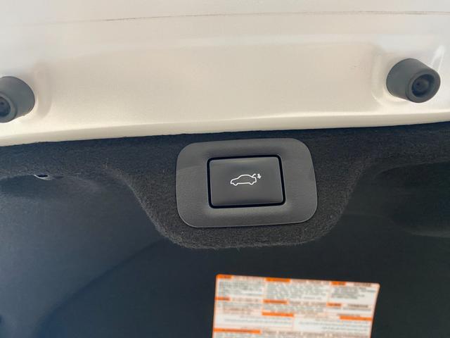 クラウンクロスオーバー Ｇアドバンスド・レザーパッケージ　モデリスタエアロ　３６０℃カメラ　ＡＣＣ　ＨＵＤ　ＢＳＭ　シートエアコン　パワーバックドア　デジタルインナーミラー（31枚目）