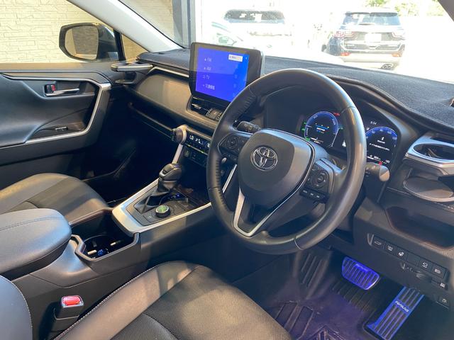 ＲＡＶ４ ハイブリッドＧ　モデリスタエアロ　ＥＴＣ２．０　パワーバックドア　ハンドルヒーター　シートエアコン　レーンキープ　衝突防止　バックカメラ　３６０度カメラ（18枚目）