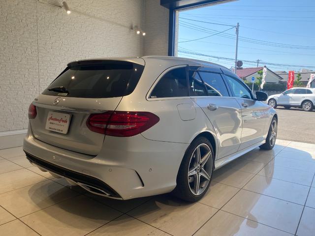Ｃクラスステーションワゴン Ｃ２２０ｄ　ステーションワゴンローレウスエディション　パノラマスライディングサンルーフ　リアビューカメラ　キーレスゴー　ＡＭＧスタイリングＰＫＧ　電動リアゲート　アクティブレーンキーピングアシスト　ドライビングＰＫＧ　パワーシート（6枚目）
