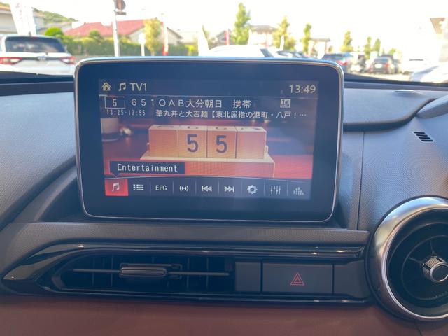 ロードスターＲＦ ＶＳ　６速マニュアル　ハードトップ　電動開閉　純正ナビ　ＴＶ　レーンキープアシスト　ＢＳＭ　バックカメラ　純正ホイール　レザーシート（21枚目）
