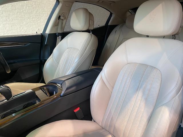 ギブリ Ｓ　右Ｈ　サンルーフ　２１インチチターノホイール　レッドキャリパー　パドルシフト　フルレザーシート　スカイフックサスペンション　パワークラフトマフラー　バルブ開閉スイッチあり　ＥＢＭ　バックカメラ（27枚目）