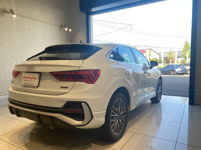 Ｑ３スポーツバック ３５ＴＤＩクワトロ　Ｓライン　３５ＴＤＩクワトロ　Ｓライン　３６０℃カメラ　パワーバックドア　置くだけ充電　シートヒーター　コーナーセンサー（8枚目）