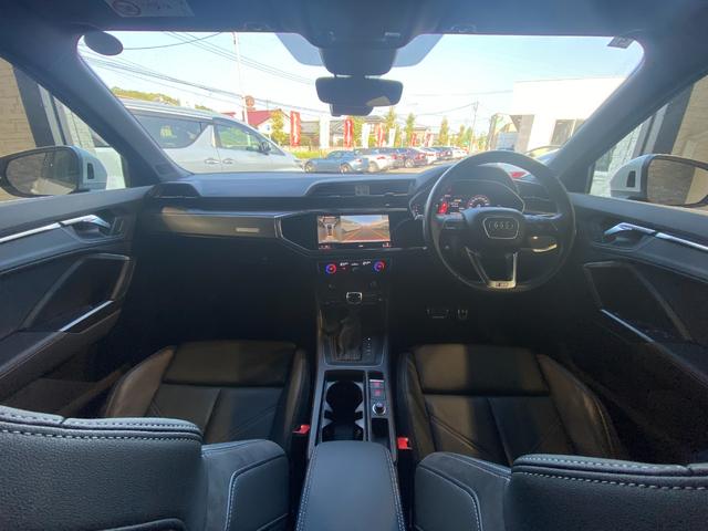 Ｑ３スポーツバック ３５ＴＤＩクワトロ　Ｓライン　３５ＴＤＩクワトロ　Ｓライン　３６０℃カメラ　パワーバックドア　置くだけ充電　シートヒーター　コーナーセンサー（13枚目）