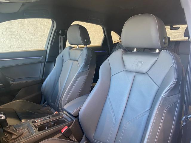 Ｑ３スポーツバック ３５ＴＤＩクワトロ　Ｓライン　３５ＴＤＩクワトロ　Ｓライン　３６０℃カメラ　パワーバックドア　置くだけ充電　シートヒーター　コーナーセンサー（30枚目）