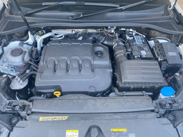 Ｑ３スポーツバック ３５ＴＤＩクワトロ　Ｓライン　３５ＴＤＩクワトロ　Ｓライン　３６０℃カメラ　パワーバックドア　置くだけ充電　シートヒーター　コーナーセンサー（34枚目）