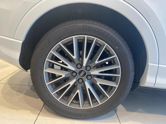 Ｑ３スポーツバック ３５ＴＤＩクワトロ　Ｓライン　３５ＴＤＩクワトロ　Ｓライン　３６０℃カメラ　パワーバックドア　置くだけ充電　シートヒーター　コーナーセンサー（38枚目）