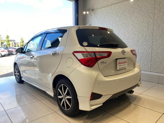 ヴィッツ Ｆ　セーフティーエディションＩＩ　モデリスタエアロ　セーフティセンス　バックカメラ　プッシュスタート（10枚目）