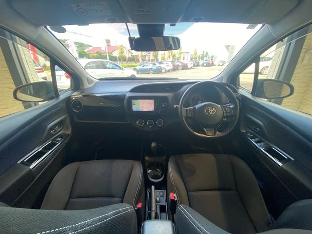 ヴィッツ Ｆ　セーフティーエディションＩＩ　モデリスタエアロ　セーフティセンス　バックカメラ　プッシュスタート（13枚目）