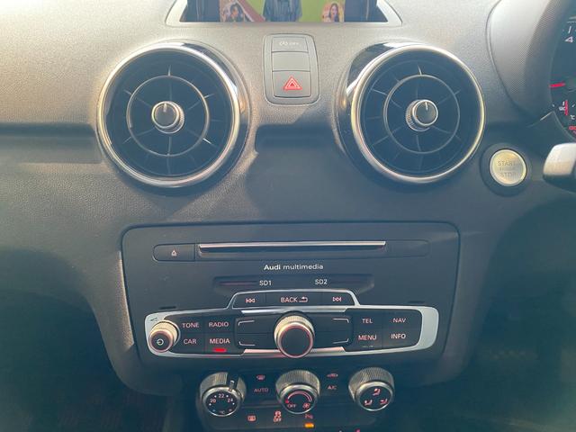 A1スポーツバック 1.0TFSIスポーツ 純正16インチAW ハーフレザーシート ETC(20枚目)