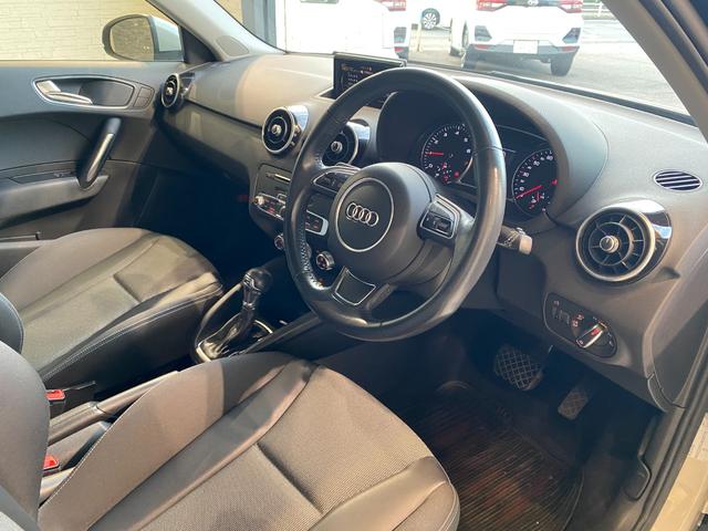 A1スポーツバック 1.0TFSIスポーツ 純正16インチAW ハーフレザーシート ETC(25枚目)