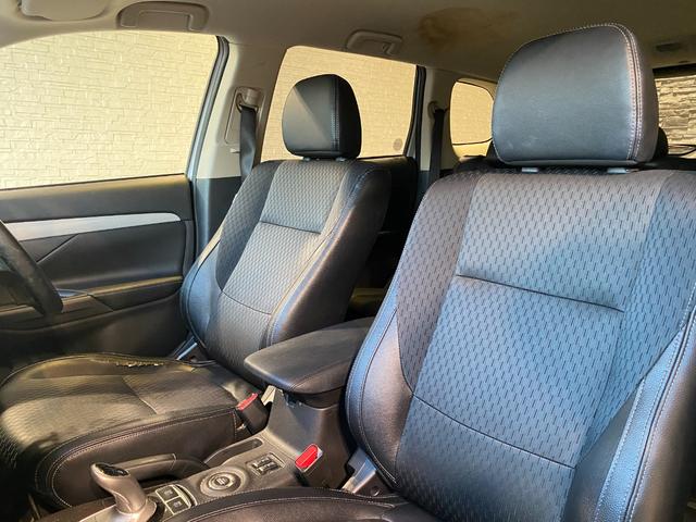 アウトランダーPHEV G 社外ナビ・TV バックカメラ スマートキー シートヒーター(30枚目)