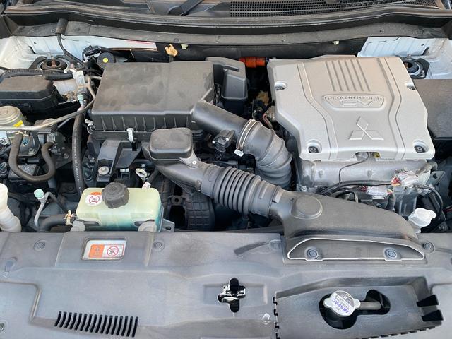 アウトランダーPHEV G 社外ナビ・TV バックカメラ スマートキー シートヒーター(33枚目)