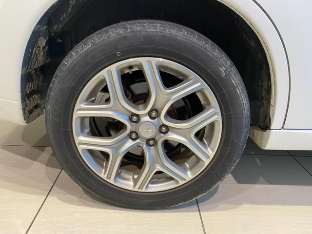 アウトランダーPHEV G 社外ナビ・TV バックカメラ スマートキー シートヒーター(34枚目)