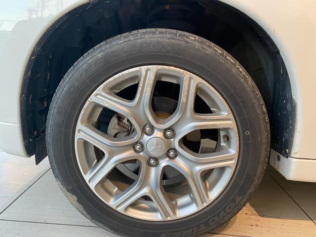 アウトランダーPHEV G 社外ナビ・TV バックカメラ スマートキー シートヒーター(35枚目)