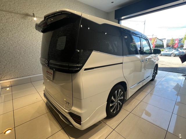 ヴォクシー ハイブリッドS-Z 純正ナビ Bカメラ フルセグ モデリスタフルエアロ 両側パワースライド パワーバックドア 14型有機後席モニター トヨタチームメイト 7人乗り 三眼LED ドラサポA PBM パーキングサポート(6枚目)