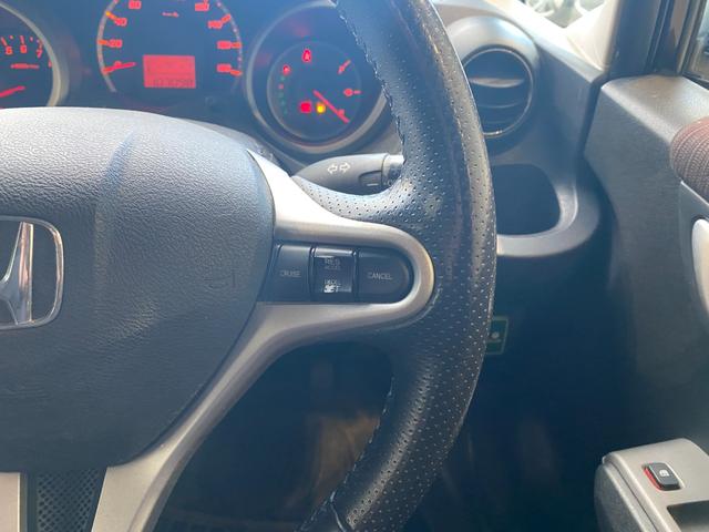 フィット X クルーズコントロール シートヒーター スマートキー バックカメラ(16枚目)