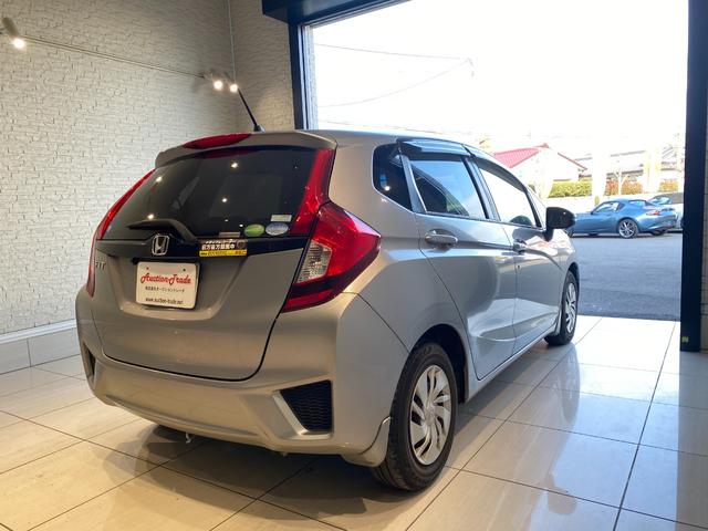 フィット １３Ｇ・Ｌパッケージ　バックカメラ　スマートキー　ＥＴＣ　ＬＥＤヘッドライト（8枚目）