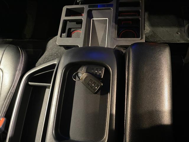 ハイエースワゴン GL 10人乗り アルパインフローティングナビ・TV フリップダウンモニター 360度カメラ パワースライドドア クリアランスソナー(22枚目)